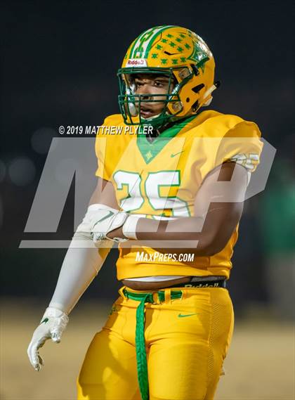 Thumbnail 2 in Richmond vs Zebulon B. Vance (NCHSAA 4AA Western Regional Final) photogallery.