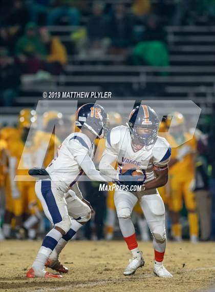 Thumbnail 3 in Richmond vs Zebulon B. Vance (NCHSAA 4AA Western Regional Final) photogallery.