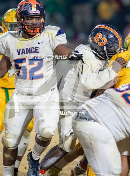 Thumbnail 2 in Richmond vs Zebulon B. Vance (NCHSAA 4AA Western Regional Final) photogallery.
