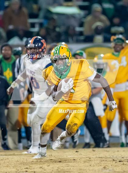 Thumbnail 1 in Richmond vs Zebulon B. Vance (NCHSAA 4AA Western Regional Final) photogallery.
