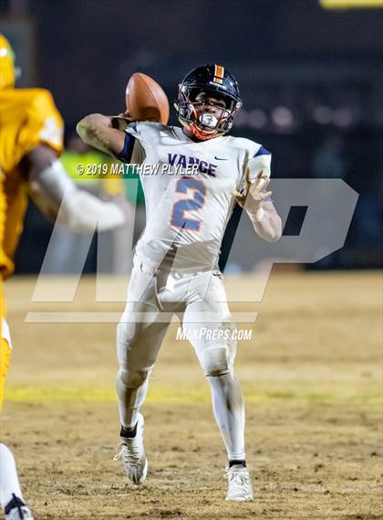 Thumbnail 3 in Richmond vs Zebulon B. Vance (NCHSAA 4AA Western Regional Final) photogallery.