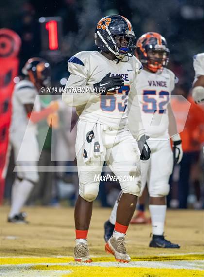 Thumbnail 3 in Richmond vs Zebulon B. Vance (NCHSAA 4AA Western Regional Final) photogallery.