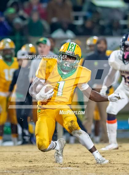 Thumbnail 1 in Richmond vs Zebulon B. Vance (NCHSAA 4AA Western Regional Final) photogallery.