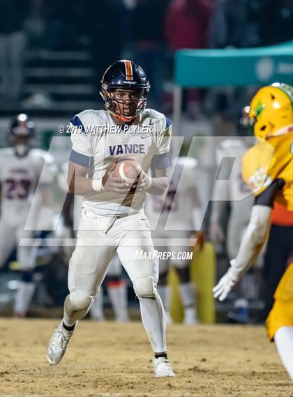 Thumbnail 3 in Richmond vs Zebulon B. Vance (NCHSAA 4AA Western Regional Final) photogallery.