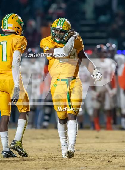 Thumbnail 1 in Richmond vs Zebulon B. Vance (NCHSAA 4AA Western Regional Final) photogallery.