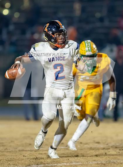 Thumbnail 3 in Richmond vs Zebulon B. Vance (NCHSAA 4AA Western Regional Final) photogallery.