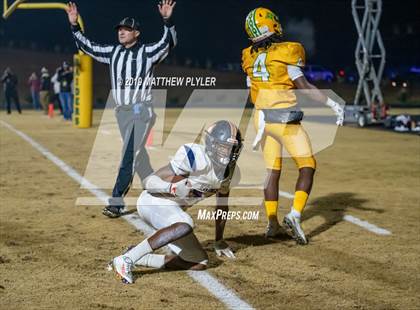 Thumbnail 1 in Richmond vs Zebulon B. Vance (NCHSAA 4AA Western Regional Final) photogallery.