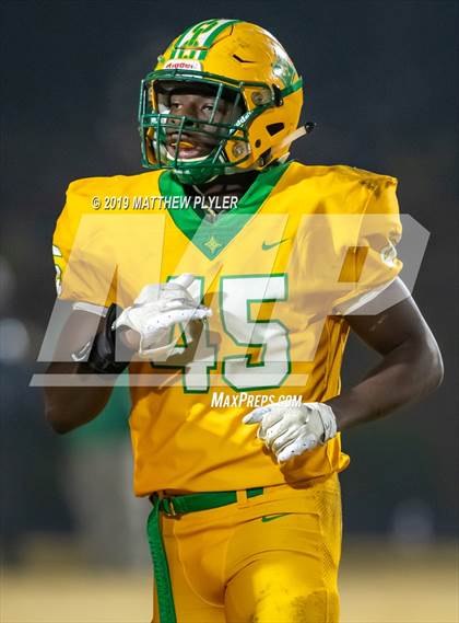 Thumbnail 3 in Richmond vs Zebulon B. Vance (NCHSAA 4AA Western Regional Final) photogallery.