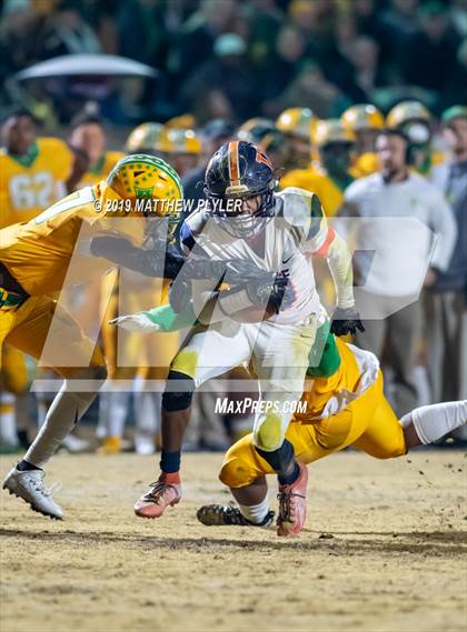 Thumbnail 2 in Richmond vs Zebulon B. Vance (NCHSAA 4AA Western Regional Final) photogallery.