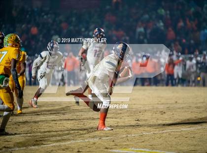 Thumbnail 2 in Richmond vs Zebulon B. Vance (NCHSAA 4AA Western Regional Final) photogallery.