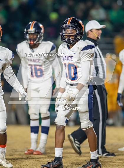 Thumbnail 2 in Richmond vs Zebulon B. Vance (NCHSAA 4AA Western Regional Final) photogallery.