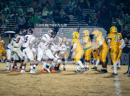 Thumbnail 1 in Richmond vs Zebulon B. Vance (NCHSAA 4AA Western Regional Final) photogallery.