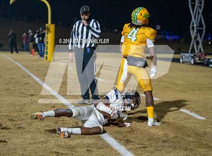Thumbnail 2 in Richmond vs Zebulon B. Vance (NCHSAA 4AA Western Regional Final) photogallery.