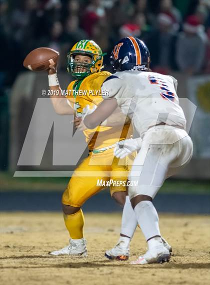 Thumbnail 2 in Richmond vs Zebulon B. Vance (NCHSAA 4AA Western Regional Final) photogallery.