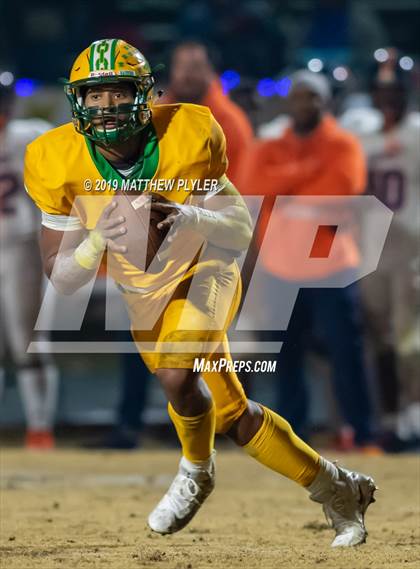 Thumbnail 1 in Richmond vs Zebulon B. Vance (NCHSAA 4AA Western Regional Final) photogallery.
