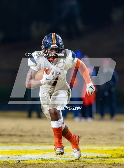 Thumbnail 1 in Richmond vs Zebulon B. Vance (NCHSAA 4AA Western Regional Final) photogallery.