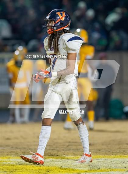 Thumbnail 1 in Richmond vs Zebulon B. Vance (NCHSAA 4AA Western Regional Final) photogallery.