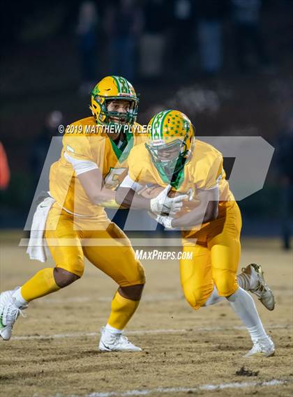 Thumbnail 3 in Richmond vs Zebulon B. Vance (NCHSAA 4AA Western Regional Final) photogallery.