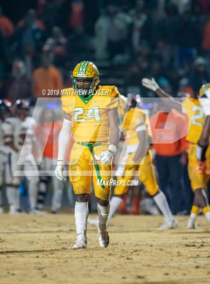 Thumbnail 1 in Richmond vs Zebulon B. Vance (NCHSAA 4AA Western Regional Final) photogallery.