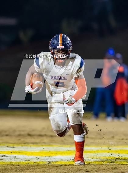 Thumbnail 2 in Richmond vs Zebulon B. Vance (NCHSAA 4AA Western Regional Final) photogallery.