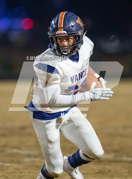 Thumbnail 3 in Richmond vs Zebulon B. Vance (NCHSAA 4AA Western Regional Final) photogallery.