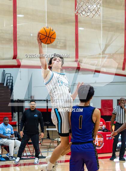 Thumbnail 1 in Villa Park @ Diamond Bar photogallery.