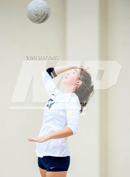 Thumbnail 3 in Oakmont @ Whitney photogallery.