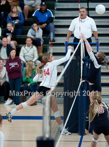 Thumbnail 2 in Canyon Crest Academy vs Cathedral Catholic (CIF SDS D3 Final) photogallery.