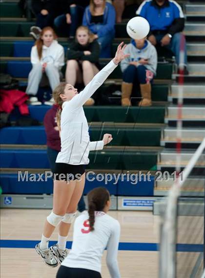 Thumbnail 1 in Canyon Crest Academy vs Cathedral Catholic (CIF SDS D3 Final) photogallery.