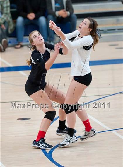 Thumbnail 2 in Canyon Crest Academy vs Cathedral Catholic (CIF SDS D3 Final) photogallery.