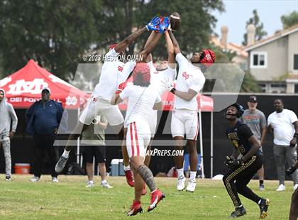 Thumbnail 1 in Mater Dei vs. Warren (Battle At The Beach) photogallery.