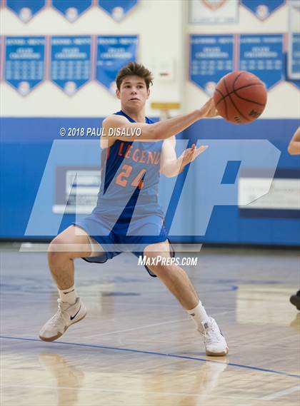 Thumbnail 1 in Legend vs. Thomas Jefferson photogallery.