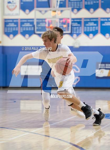 Thumbnail 3 in Legend vs. Thomas Jefferson photogallery.