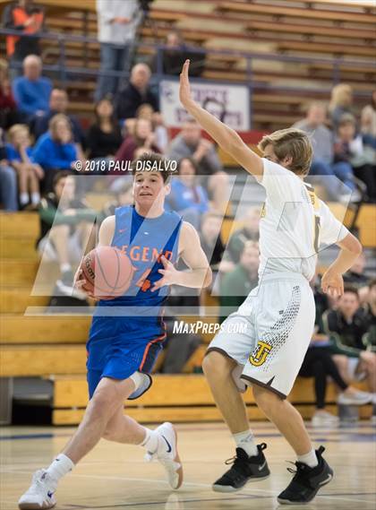 Thumbnail 2 in Legend vs. Thomas Jefferson photogallery.