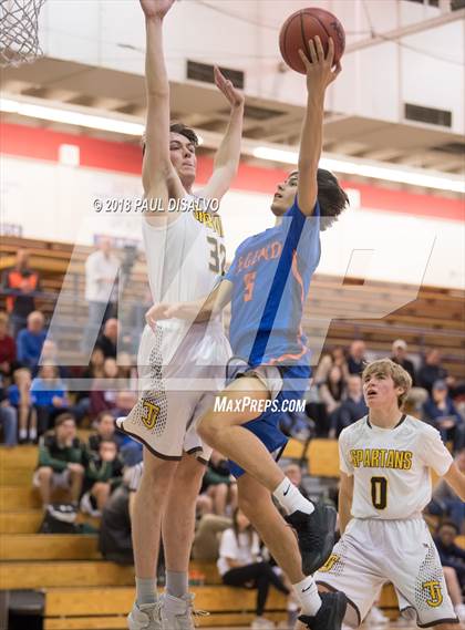 Thumbnail 2 in Legend vs. Thomas Jefferson photogallery.