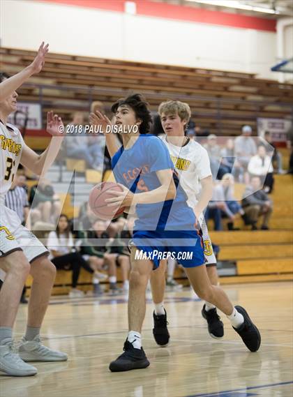 Thumbnail 2 in Legend vs. Thomas Jefferson photogallery.