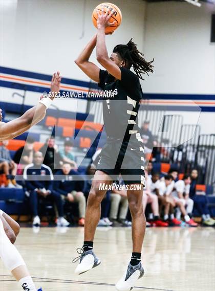 Thumbnail 2 in Calabasas @ Chaminade (8th Annual West Valley Tip-Off Classic) photogallery.