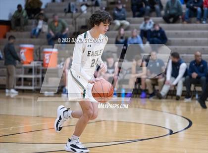 Thumbnail 2 in Archbishop Hoban vs. GlenOak photogallery.