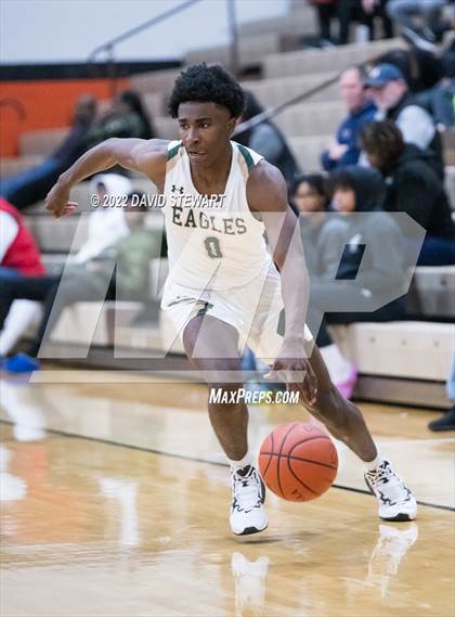 Thumbnail 1 in Archbishop Hoban vs. GlenOak photogallery.