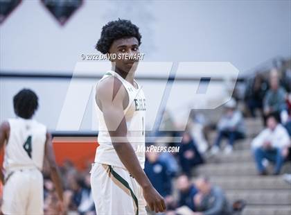 Thumbnail 3 in Archbishop Hoban vs. GlenOak photogallery.