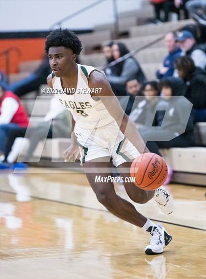 Thumbnail 2 in Archbishop Hoban vs. GlenOak photogallery.