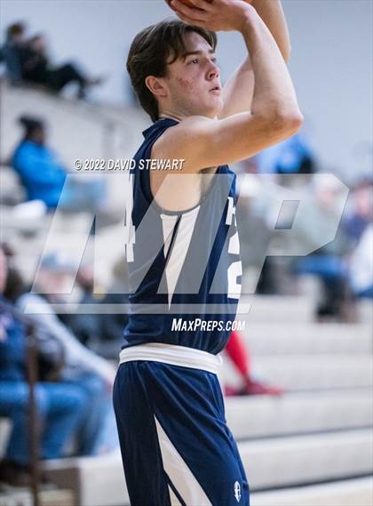 Thumbnail 1 in Archbishop Hoban vs. GlenOak photogallery.