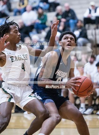 Thumbnail 2 in Archbishop Hoban vs. GlenOak photogallery.