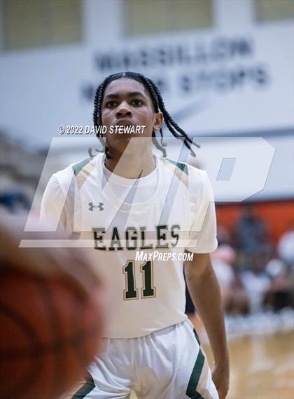 Thumbnail 1 in Archbishop Hoban vs. GlenOak photogallery.