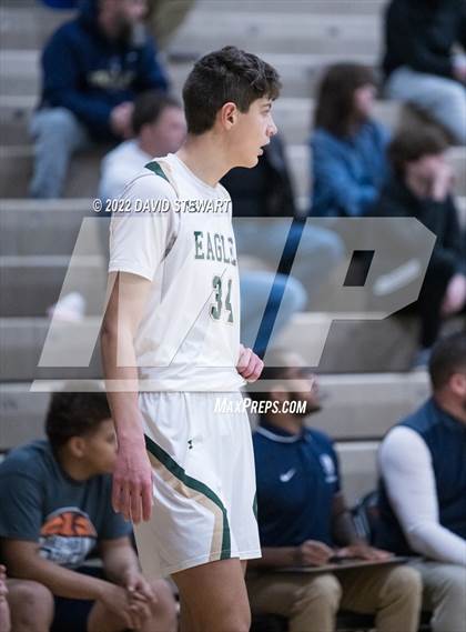 Thumbnail 2 in Archbishop Hoban vs. GlenOak photogallery.