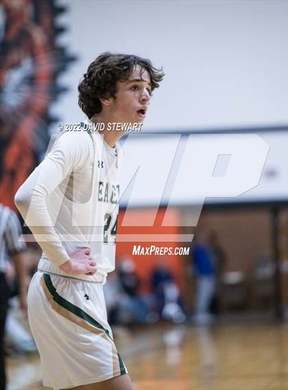 Thumbnail 2 in Archbishop Hoban vs. GlenOak photogallery.