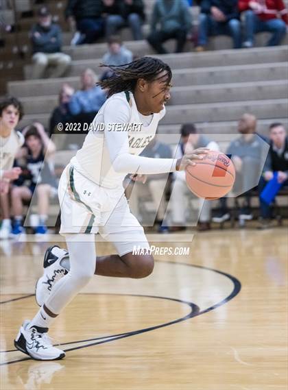 Thumbnail 2 in Archbishop Hoban vs. GlenOak photogallery.