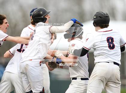 Thumbnail 3 in Auburn vs East Syracuse Minoa photogallery.