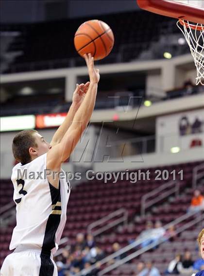 Thumbnail 1 in Wyomissing vs. Delone Catholic (D3 Semifinals) photogallery.