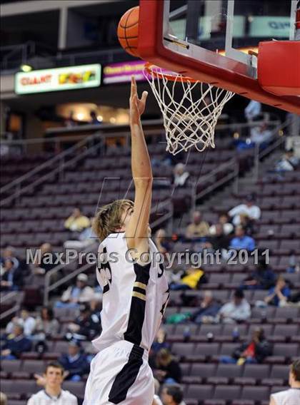 Thumbnail 3 in Wyomissing vs. Delone Catholic (D3 Semifinals) photogallery.